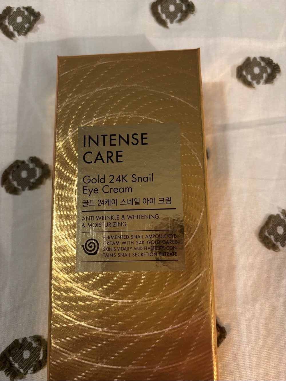 TONYMOLY Intense Care Gold 24K Snail Eye Cream - Gold - Picture 2 of 6